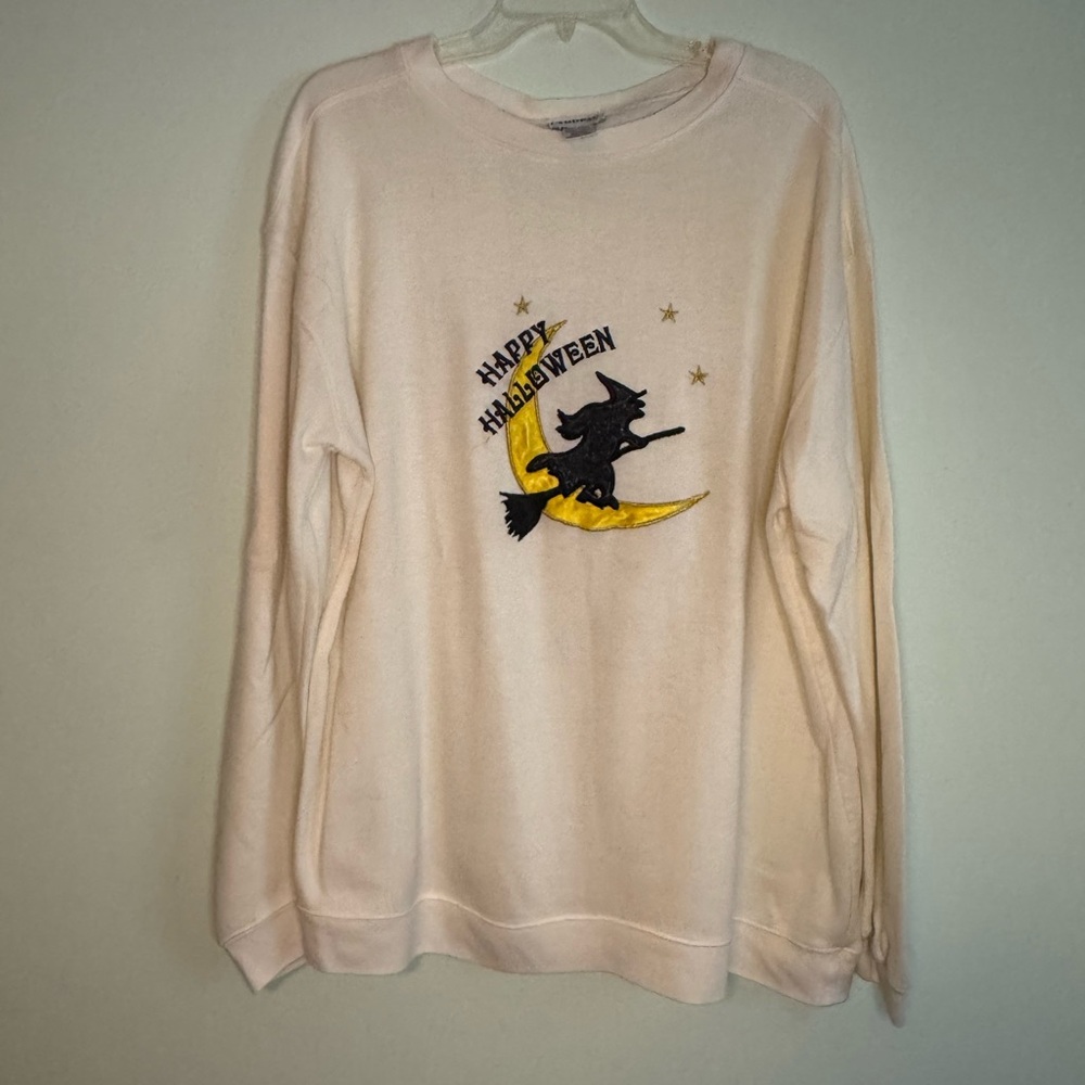 Vintage 99s Halloween 🎃 Embroidered Crewneck (L)